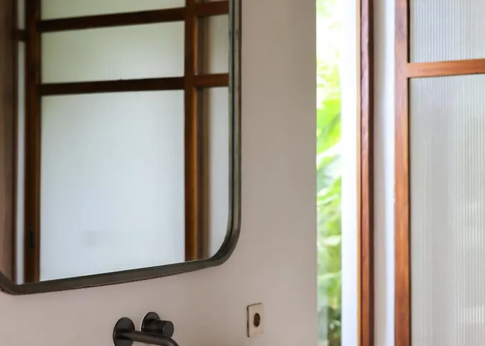 Modern Wellness Retreat Icebath Pool Zen Patio Villa *